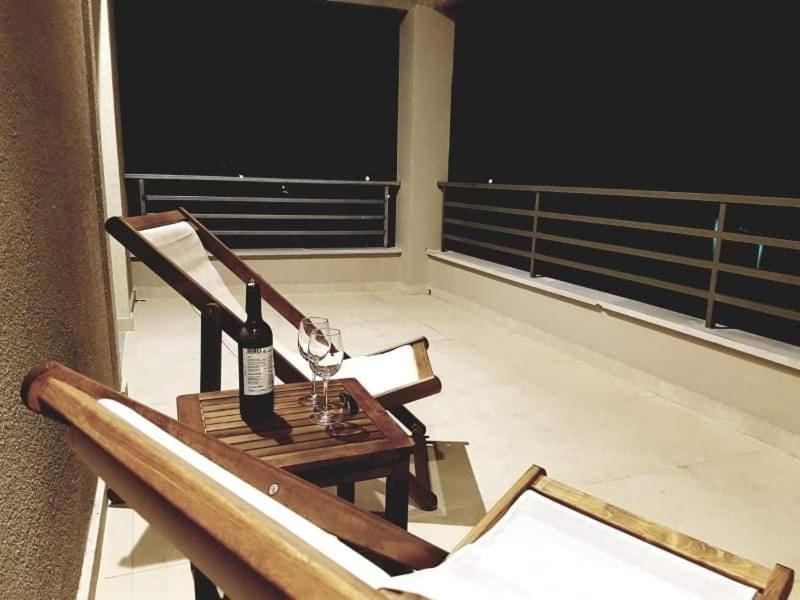Wood Metal Glass Kontokali Ngoại thất bức ảnh