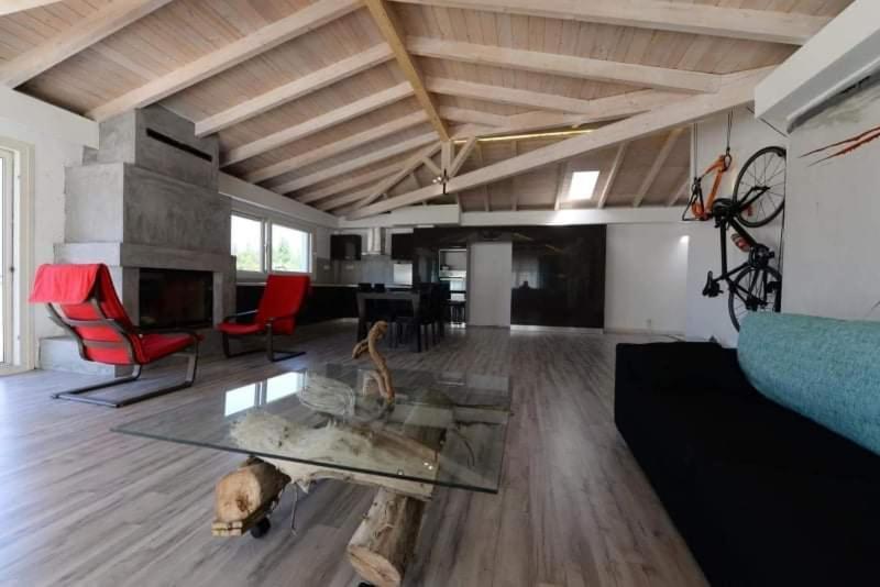 Wood Metal Glass Kontokali Ngoại thất bức ảnh