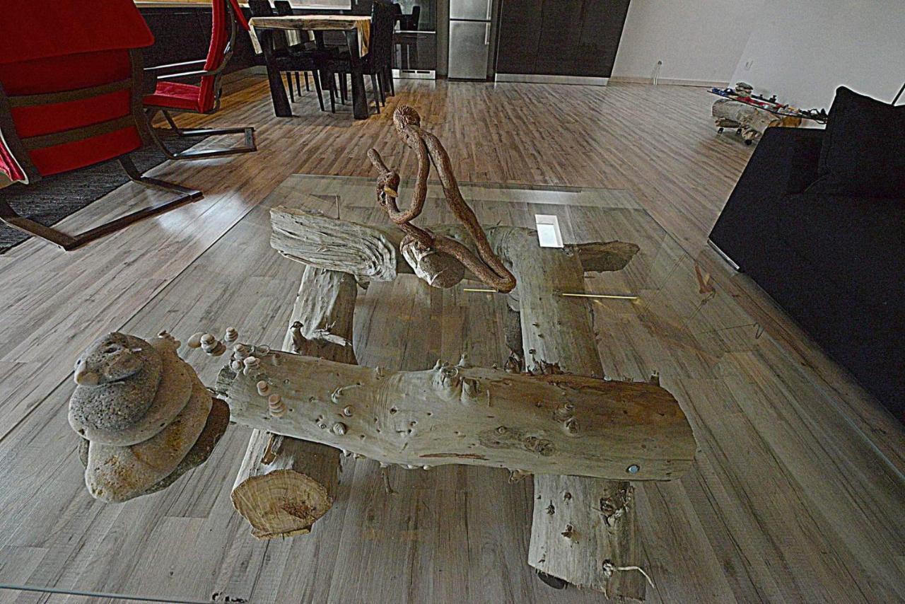 Wood Metal Glass Kontokali Ngoại thất bức ảnh